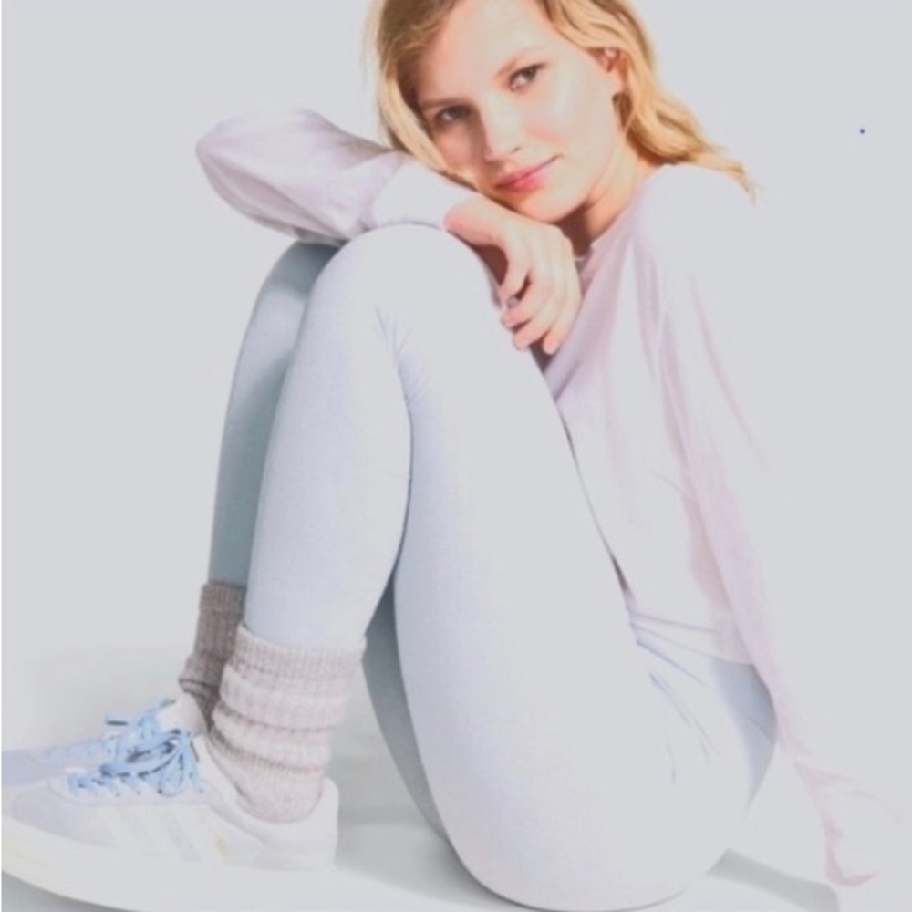 Women’s Light Blue High-Waist Jeans - Classic Stretch Fit